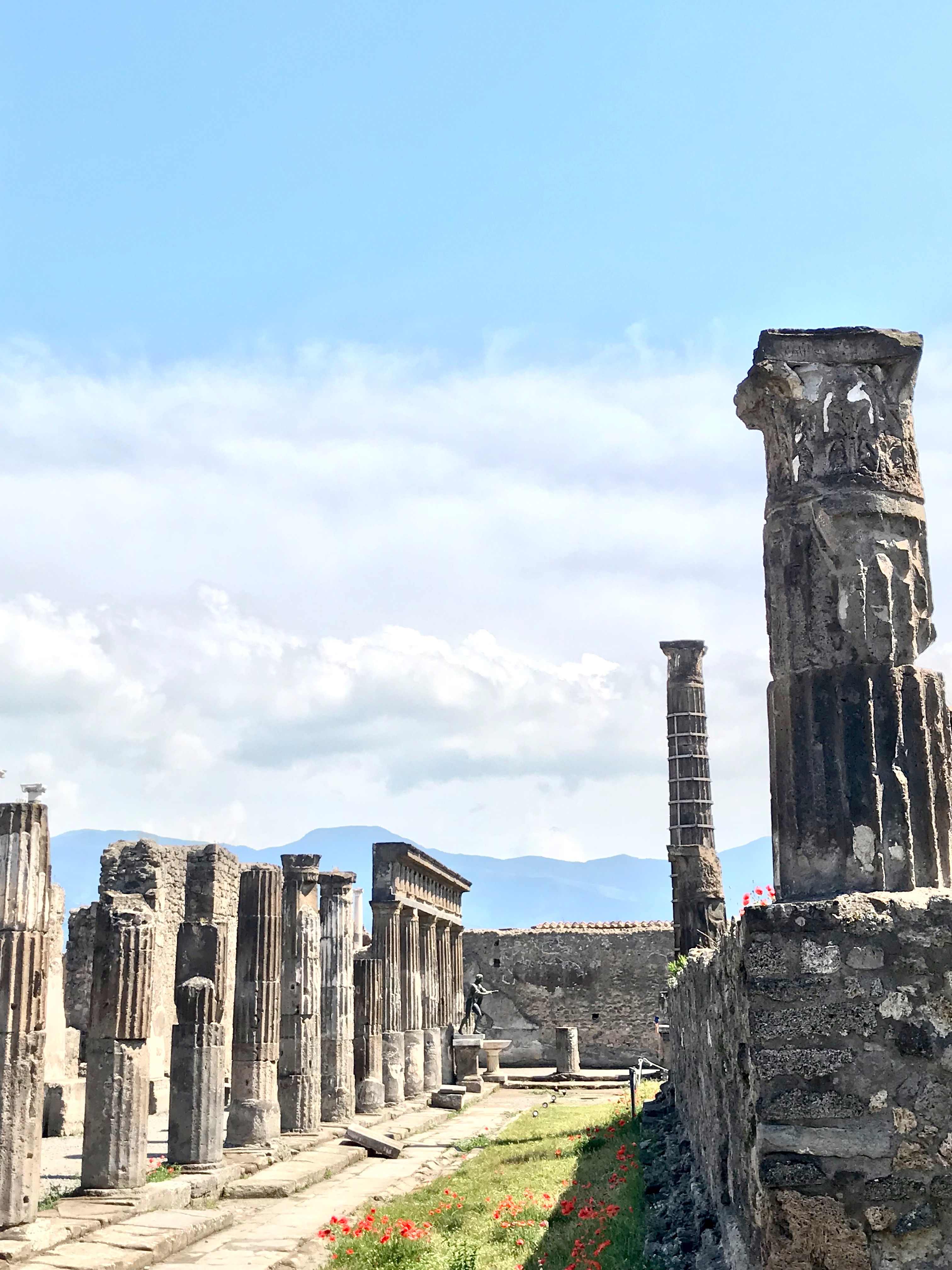 Travel Tips - Pompeii - South of Italy